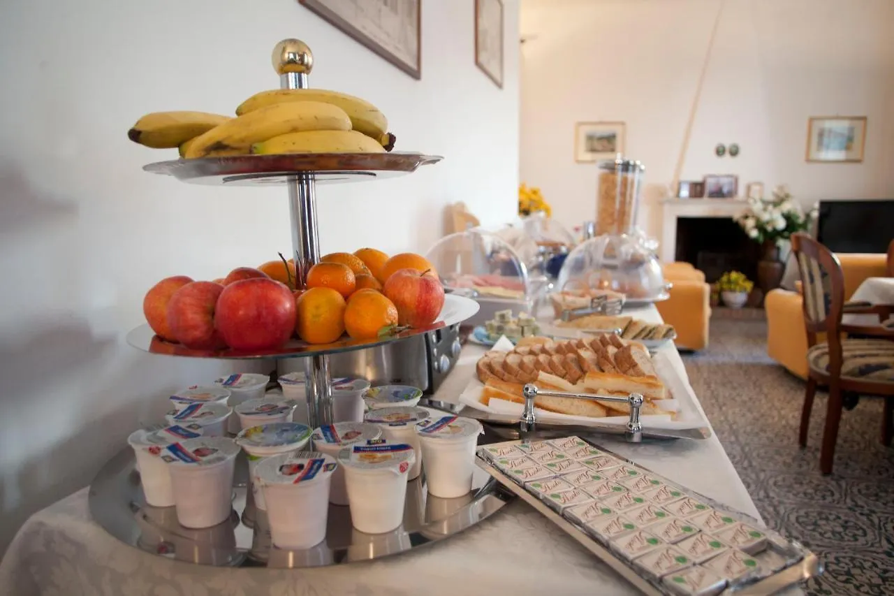 Villa Margherita Levanto Hotel